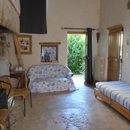 Bed and Breakfast Le Vieux Velo Chaptuzat Exteriér fotografie