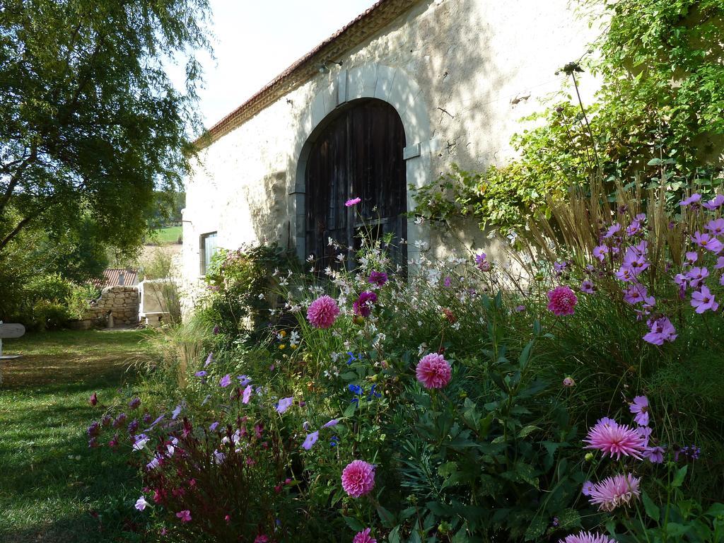 Bed and Breakfast Le Vieux Velo Chaptuzat Exteriér fotografie
