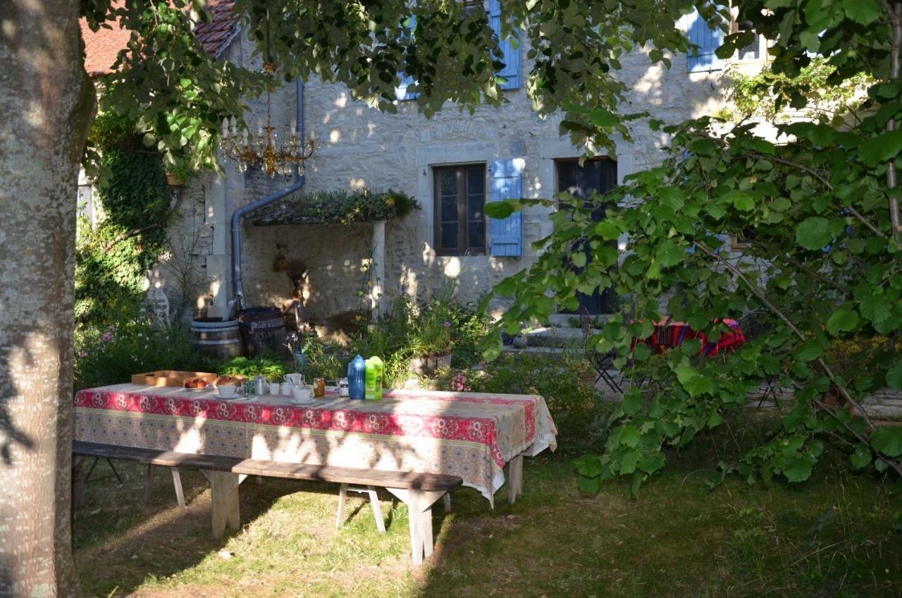 Bed and Breakfast Le Vieux Velo Chaptuzat Exteriér fotografie